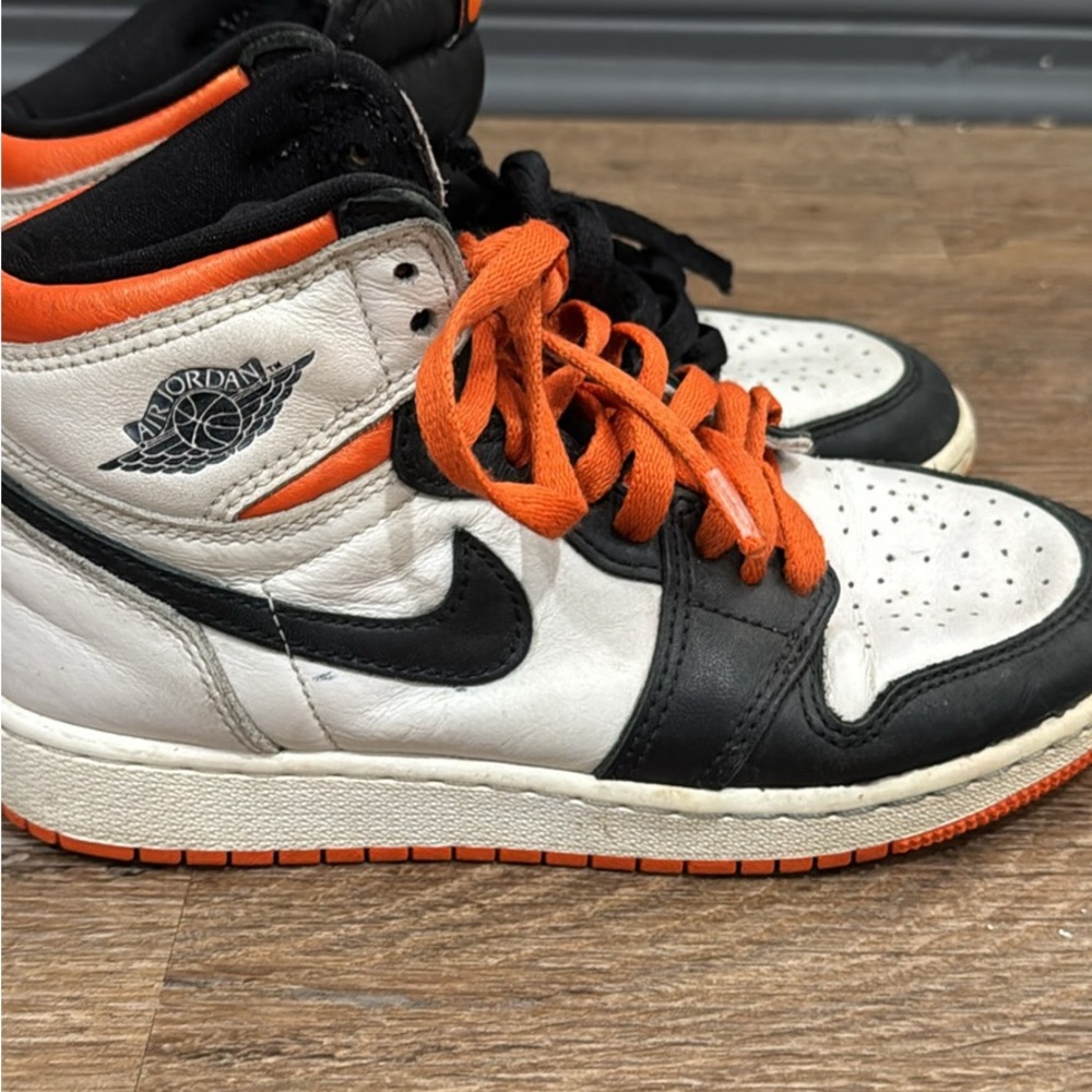 Nike Air Jordan Kids Sneakers White Black Orange